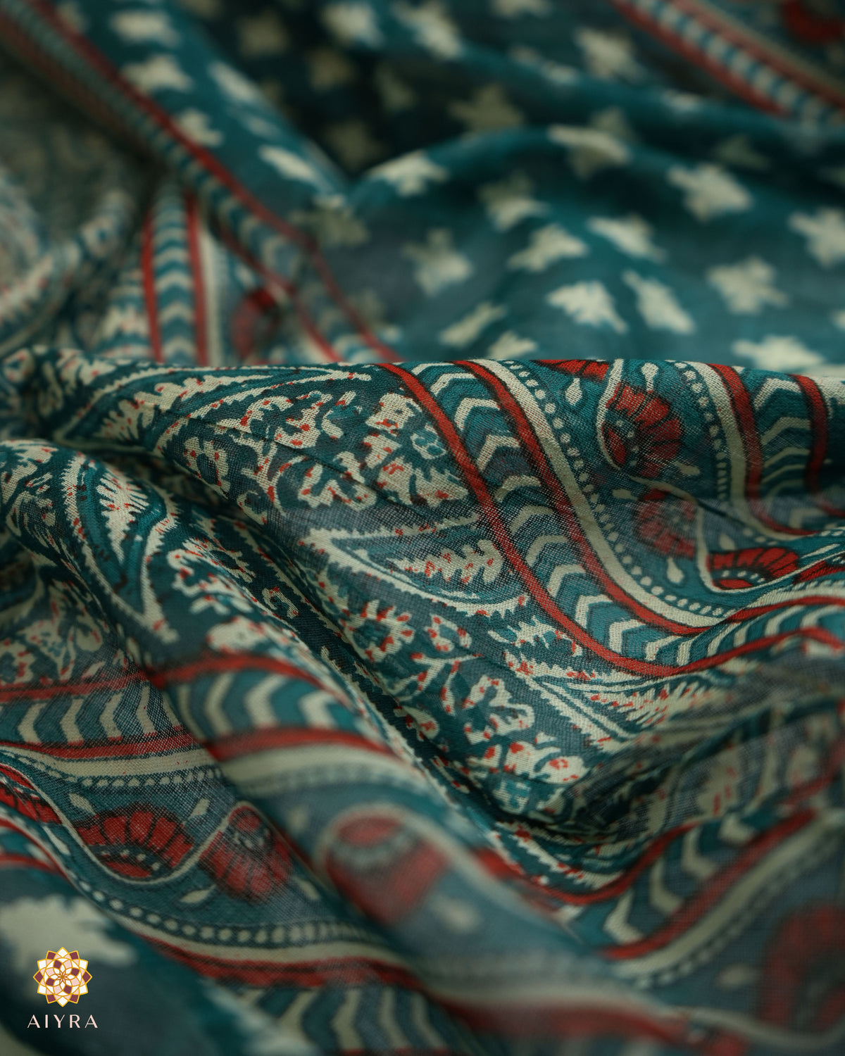 STRAIGHT CUT EMERALD