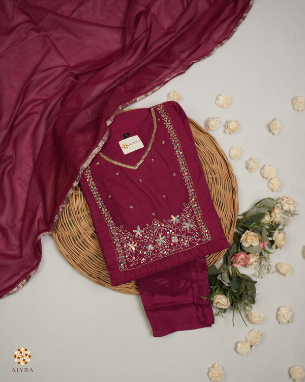 VINEYARD HERITAGE SET