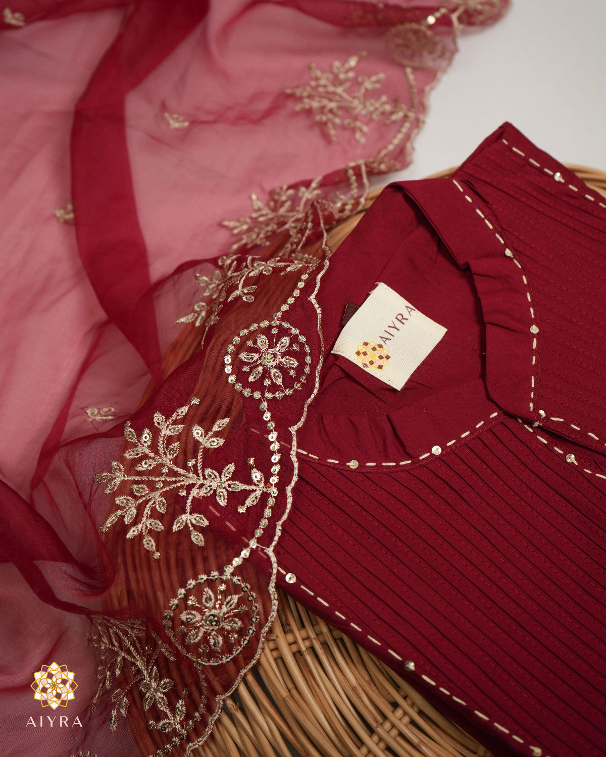 MINIMALIST MAROON SET