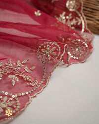 MINIMALIST MAROON SET